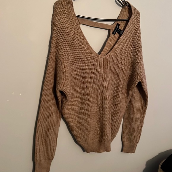 Sweater - Picture 1 of 2